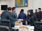 Wagub-Jihan-Hadiri-Paripurna-Pembicaraan-Tingkat-II-DPRD-LAmpung-768×516